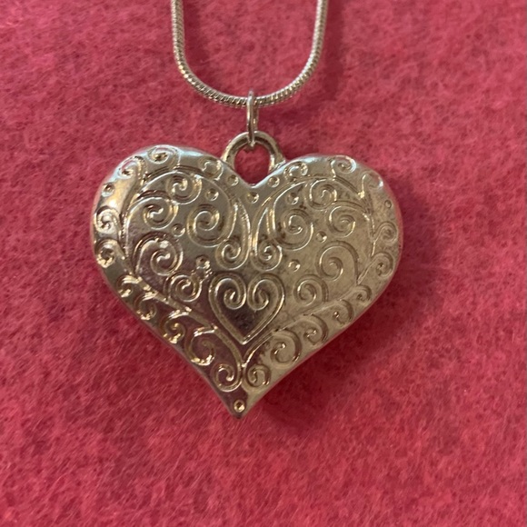 Heart SS chain necklace 💕💕💕 - Picture 5 of 7